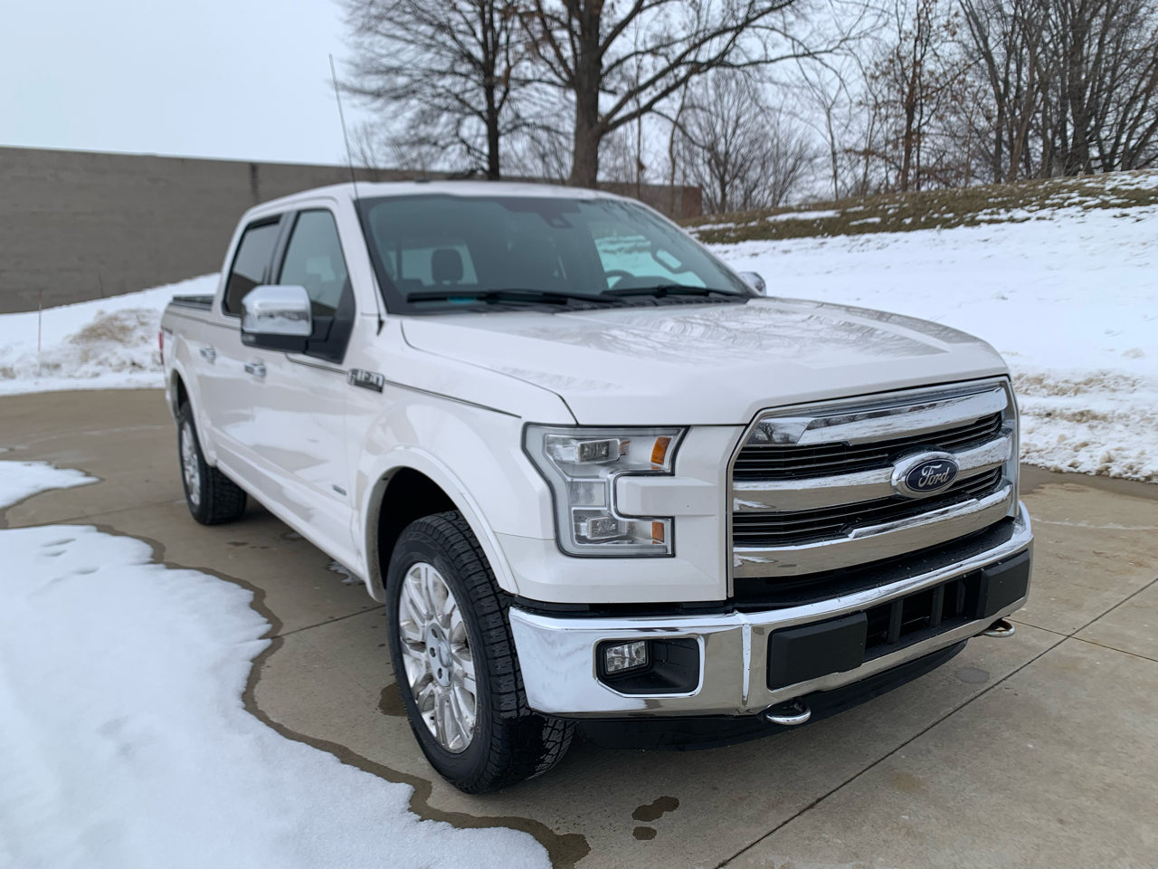 Ford F-150 Lariat SuperCrew 5.5-ft. Bed 4WD 2016