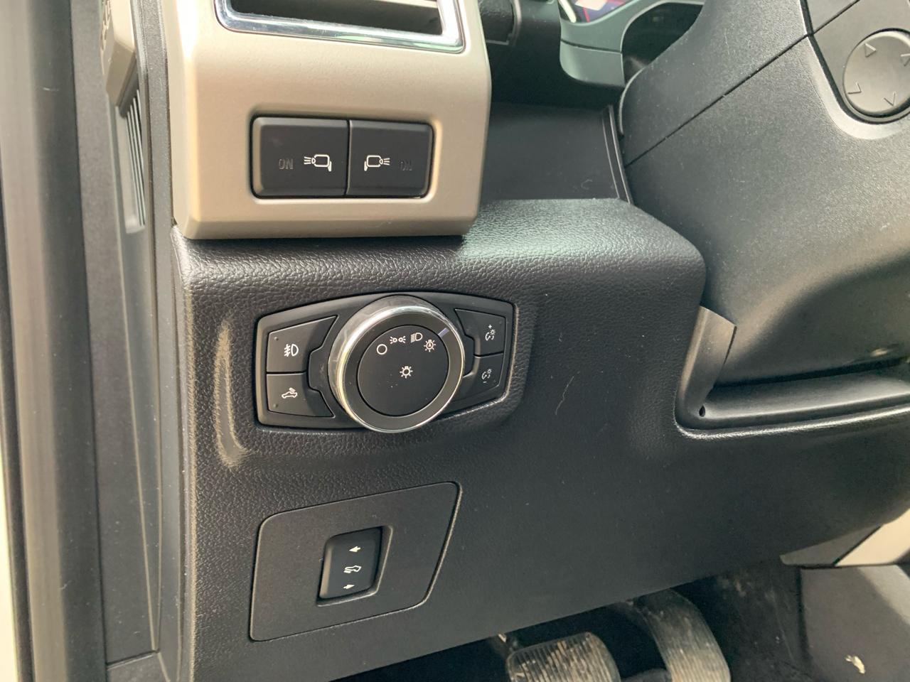 Ford F-150 Lariat SuperCrew 5.5-ft. Bed 4WD 2016