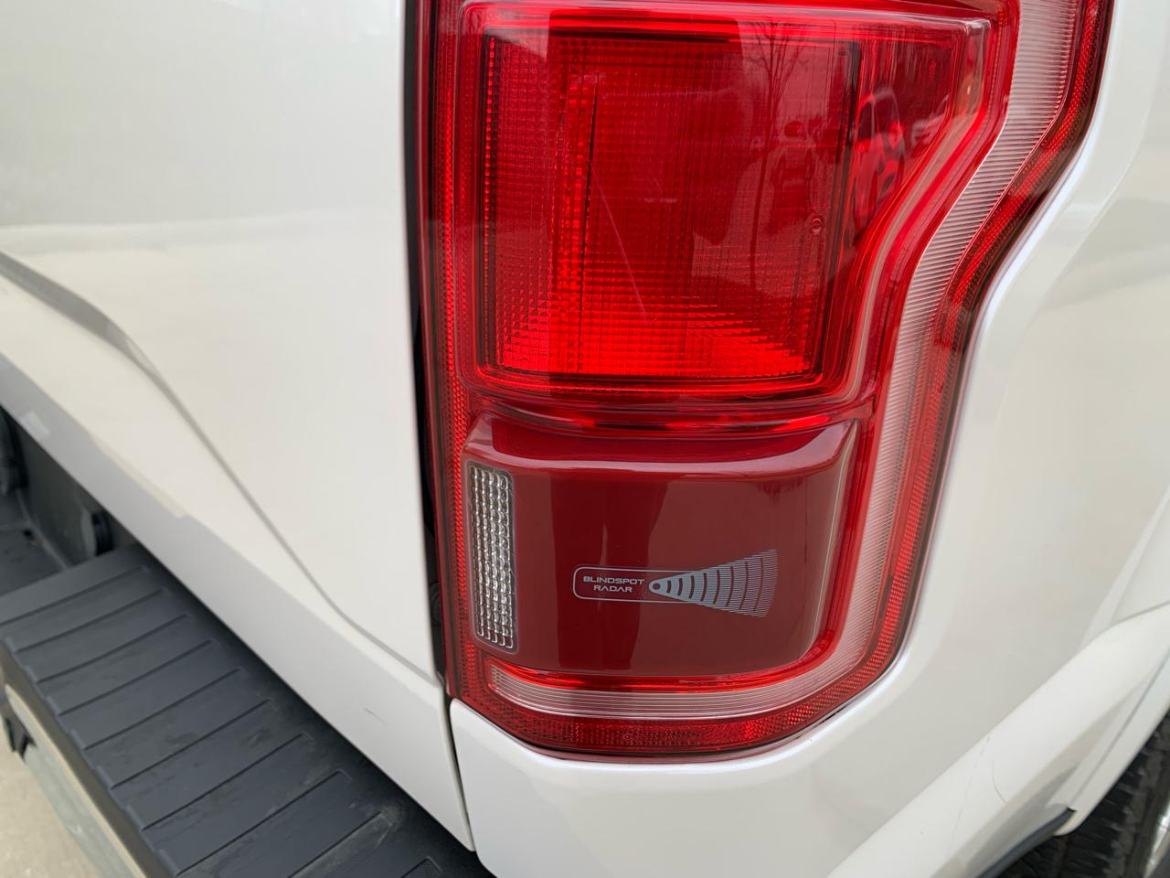 Ford F-150 Lariat SuperCrew 5.5-ft. Bed 4WD 2016