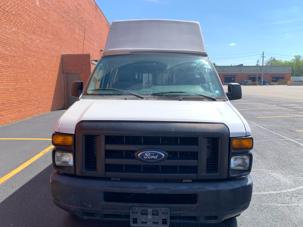 Ford Econoline E-150 2009
