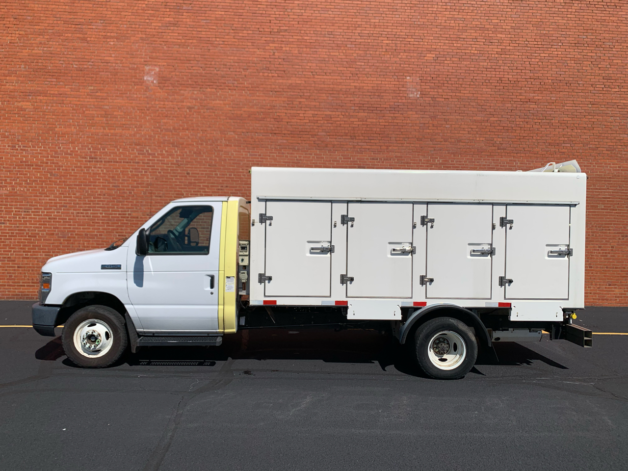 2018 Ford Econoline E450