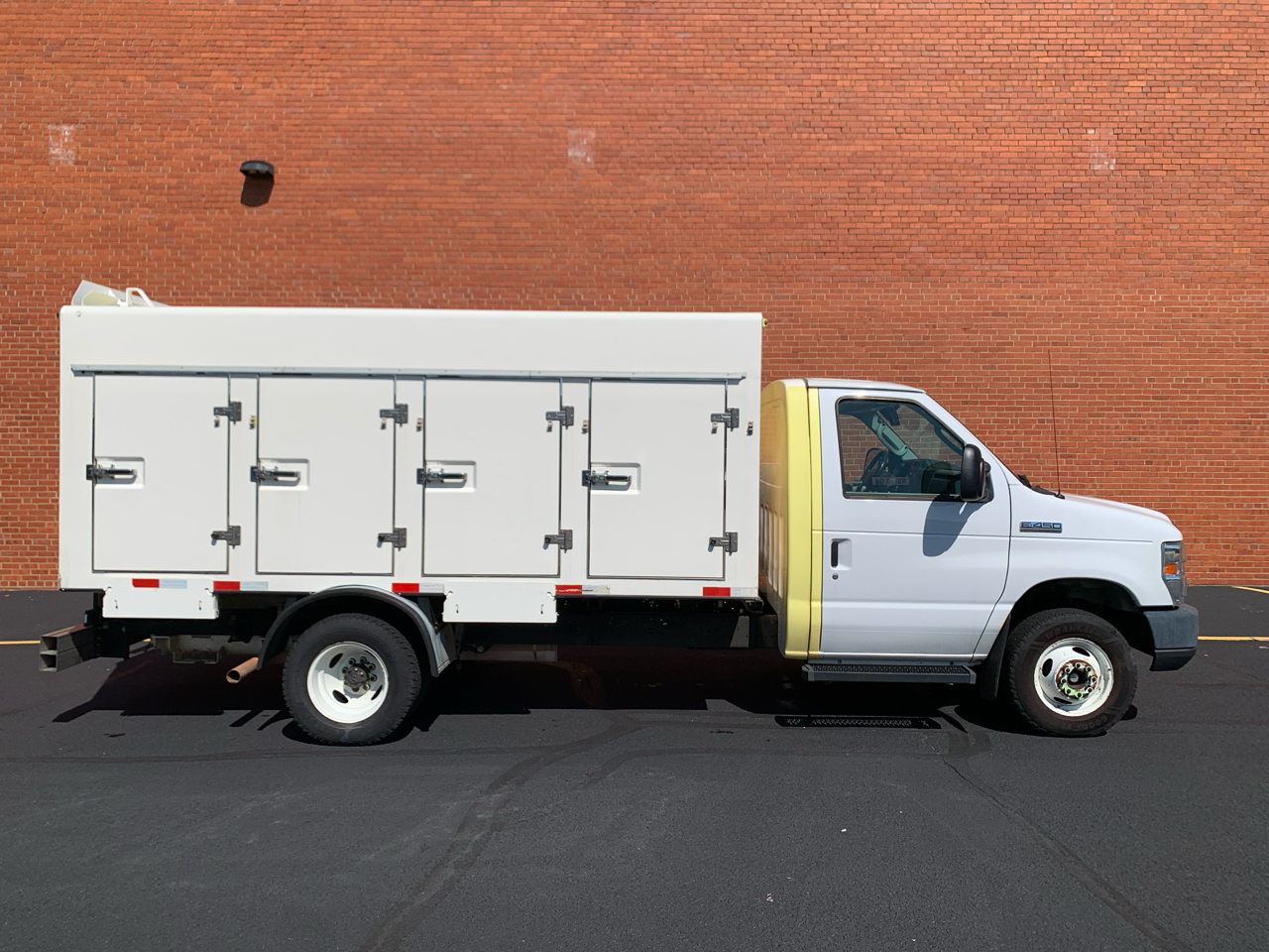 Ford Econoline E450 2018