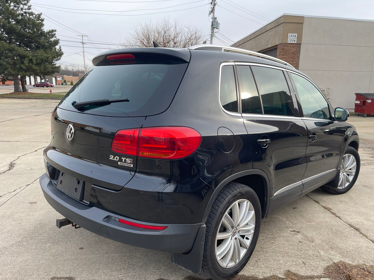 Volkswagen Tiguan 2.0T SEL Premium R-Line 4MOTION 2015
