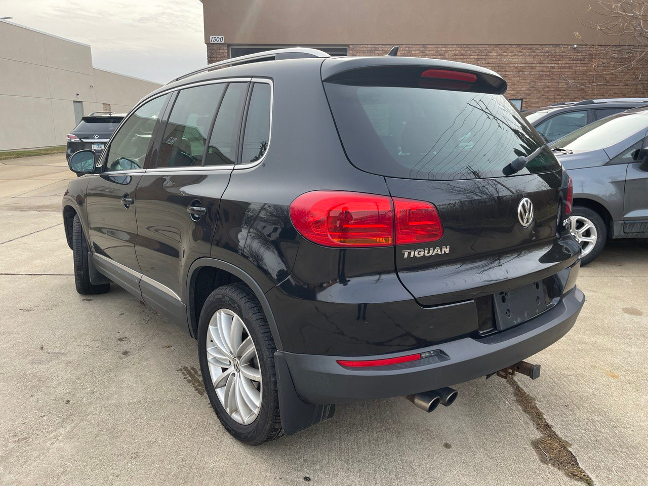 Volkswagen Tiguan 2.0T SEL Premium R-Line 4MOTION 2015