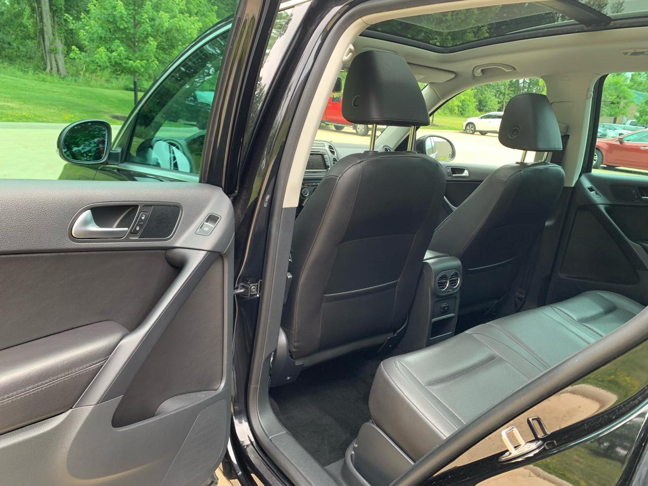 Volkswagen Tiguan 2.0T SEL Premium R-Line 4MOTION 2015
