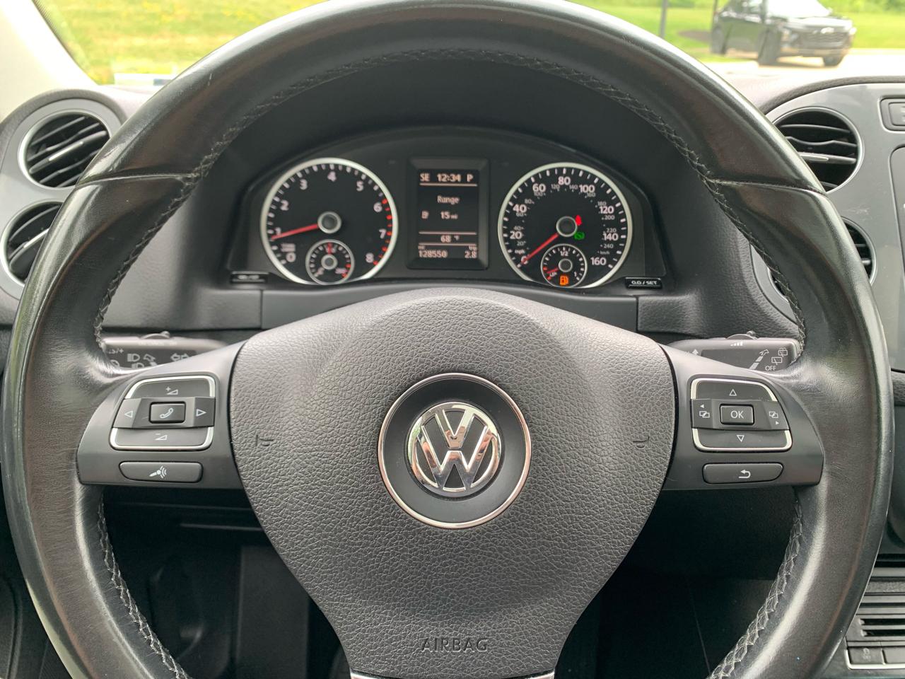Volkswagen Tiguan 2.0T SEL Premium R-Line 4MOTION 2015