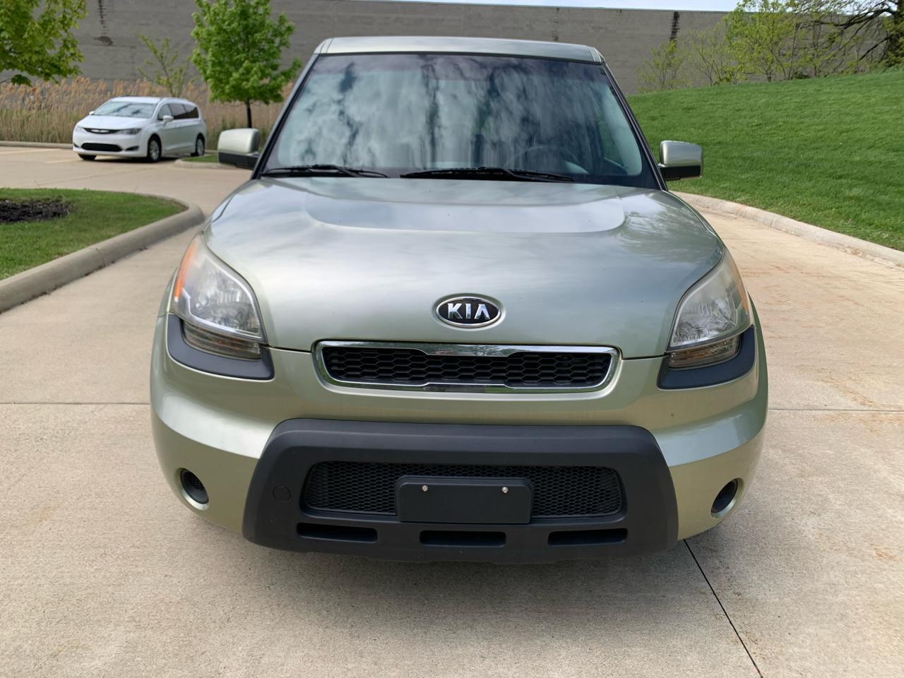 Kia Soul + 2011