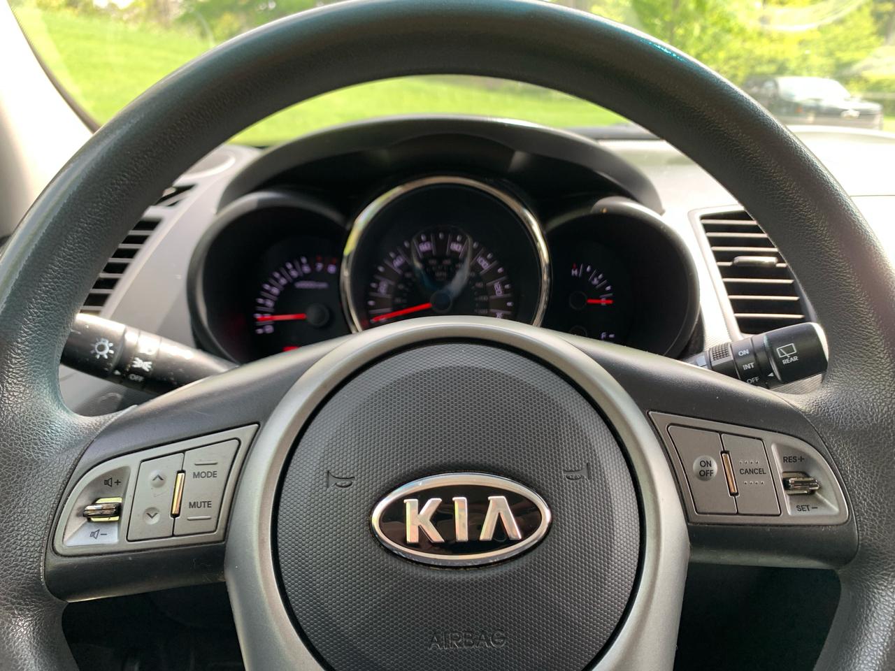Kia Soul + 2011