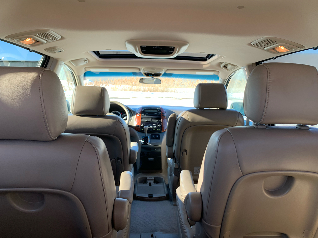 Toyota Sienna XLE 2004