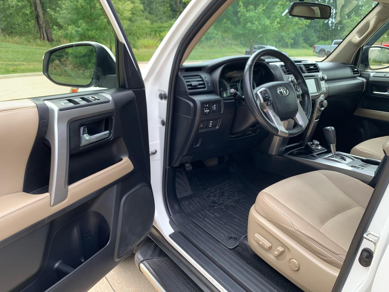 Toyota 4Runner SR5 Premium 4D SUV 4X4 V6 2018