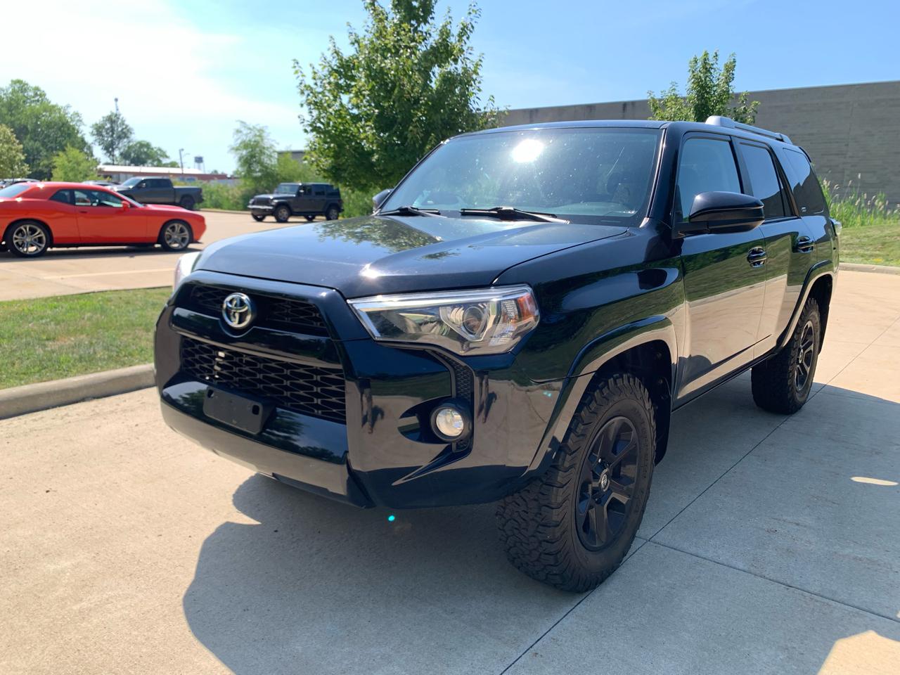 Toyota 4Runner SR5 4WD 2015