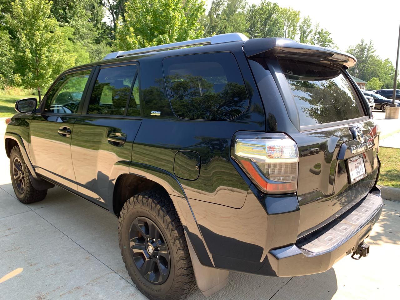Toyota 4Runner SR5 4WD 2015