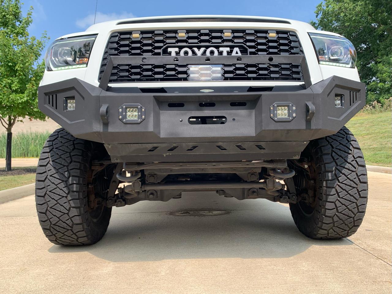Toyota Tundra Tundra-Grade 5.7L FFV Double Cab Long Bed 4WD 2011