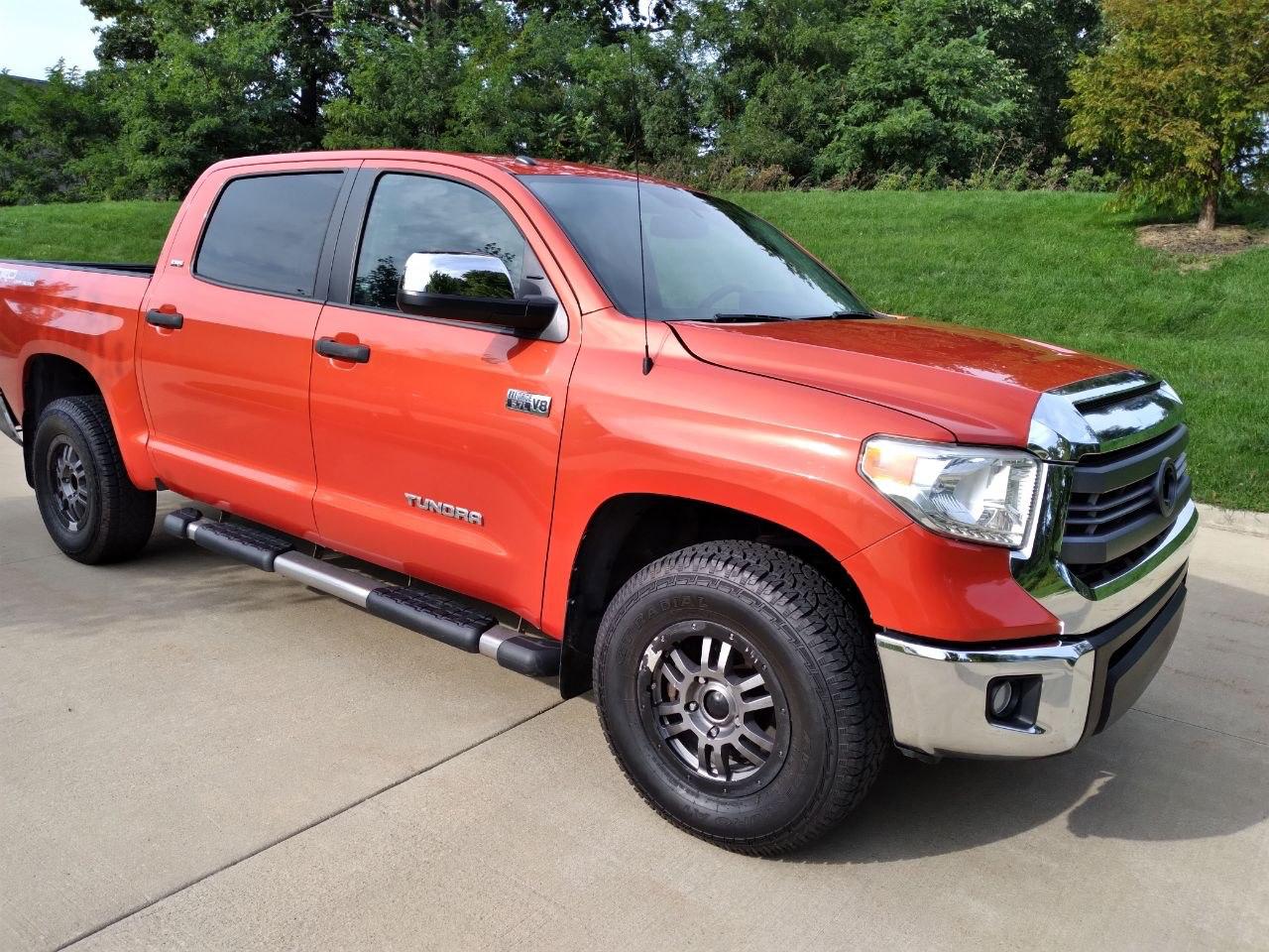 Toyota Tundra TRD Pro Crew Max 4WD 5.7L V8 2016