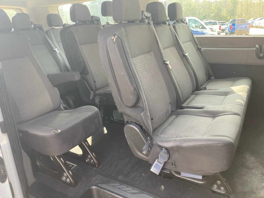 Ford Transit 350 Wagon Low Roof XL w/Sliding Pass. 148-in. WB 2021