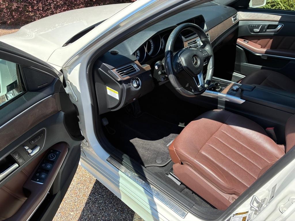 Mercedes-Benz E-Class E350 Luxury Sedan 2014