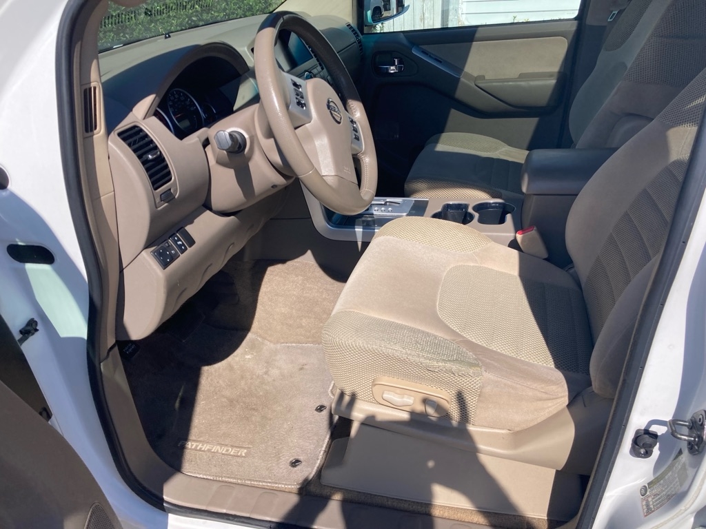 Nissan Pathfinder SE 2WD Auto 2009 Nissan Pathfinder SE 2WD Auto 2009