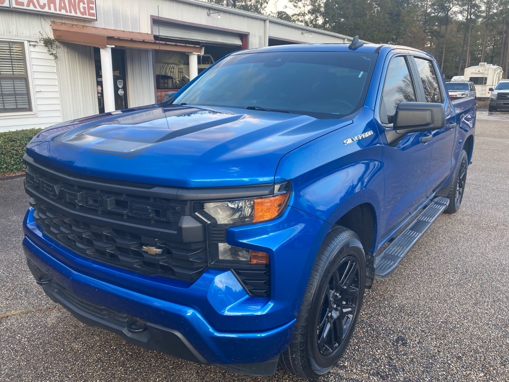 Chevrolet Silverado 1500 Custom Crew Cab 2WD 2022