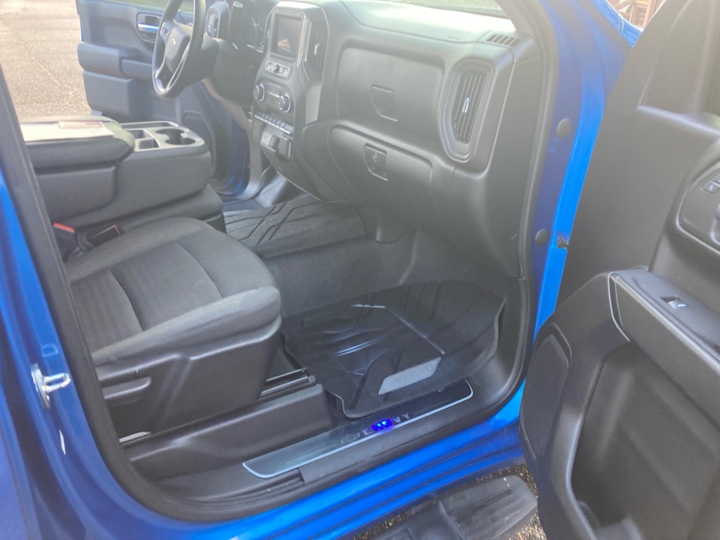 Chevrolet Silverado 1500 Custom Crew Cab 2WD 2022