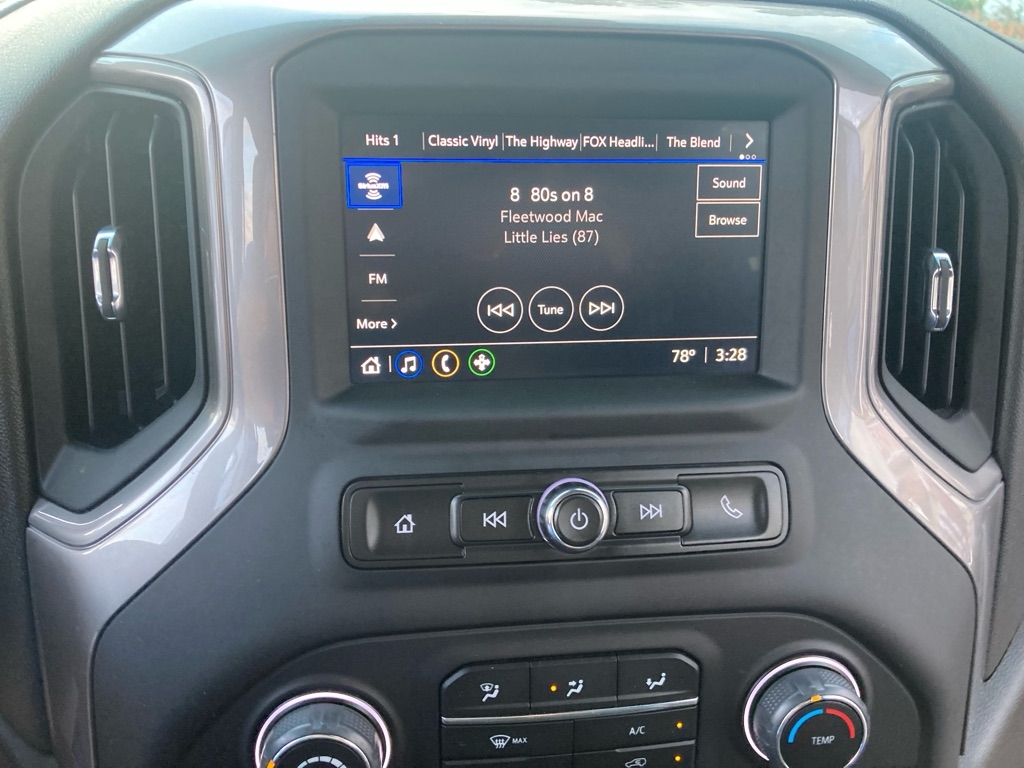 Chevrolet Silverado 1500 Custom Crew Cab 2WD 2022