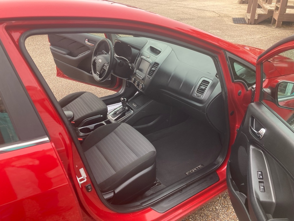 Kia Forte LX 6A 2017