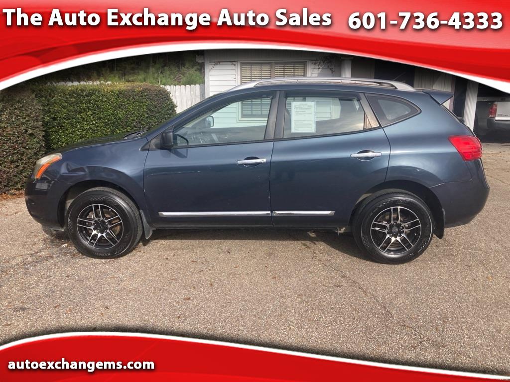 2015 Nissan Rogue Select S's photo