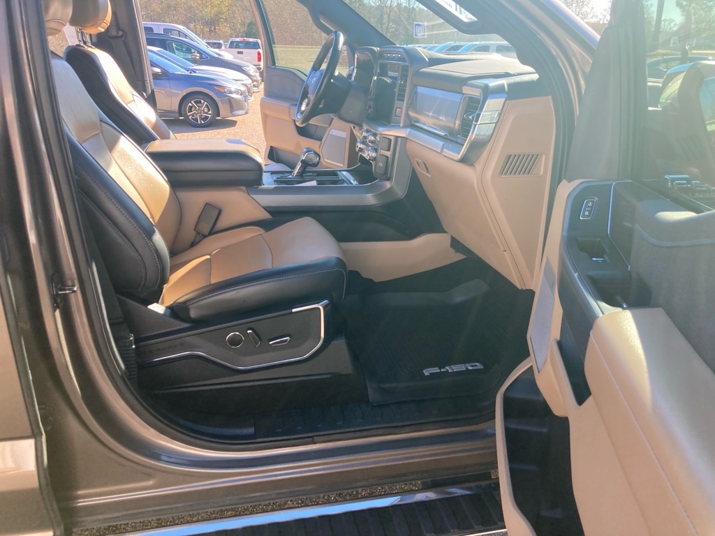 Ford F-150 SuperCrew 150" Lariat 4WD 2021