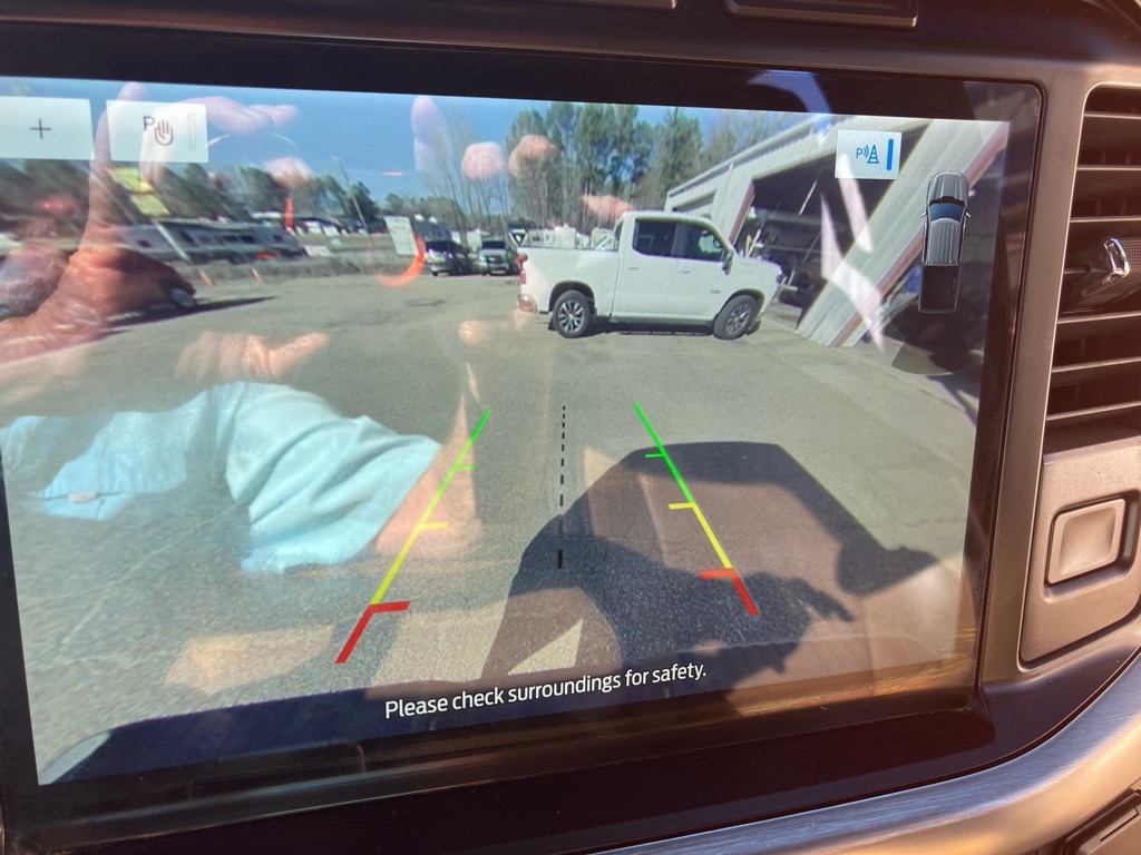 Ford F-150 SuperCrew 150" Lariat 4WD 2021