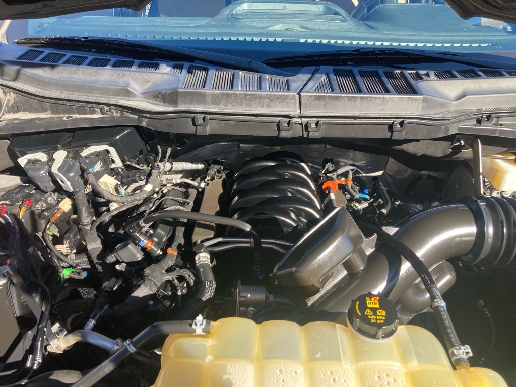 Ford F-150 SuperCrew 150" Lariat 4WD 2021