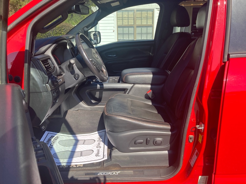 Nissan Titan PRO-4X Crew Cab 4WD SWB 2021