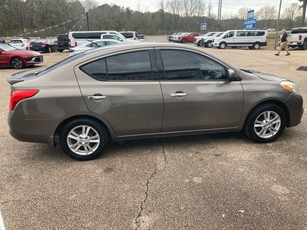 Nissan Versa S Plus 4D Sedan 2014