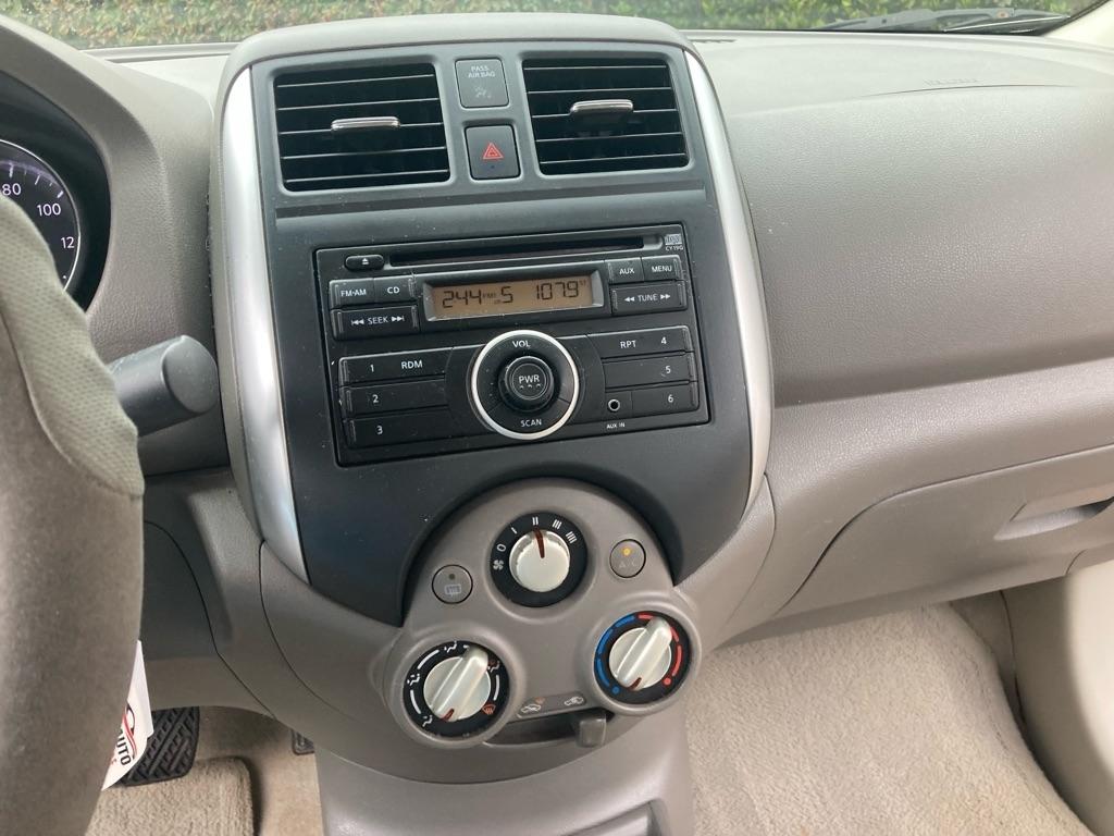 Nissan Versa S Plus 4D Sedan 2014