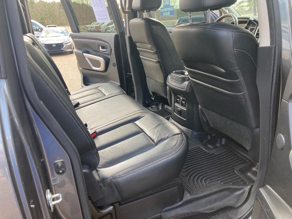 Nissan Titan SL 4WD 2017