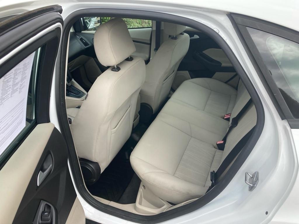 Ford Focus 4dr Sdn SE 2015