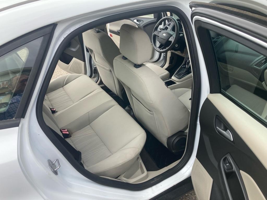 Ford Focus 4dr Sdn SE 2015