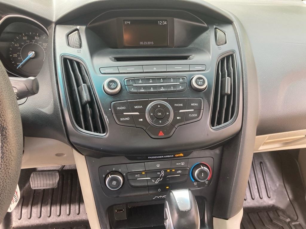 Ford Focus 4dr Sdn SE 2015