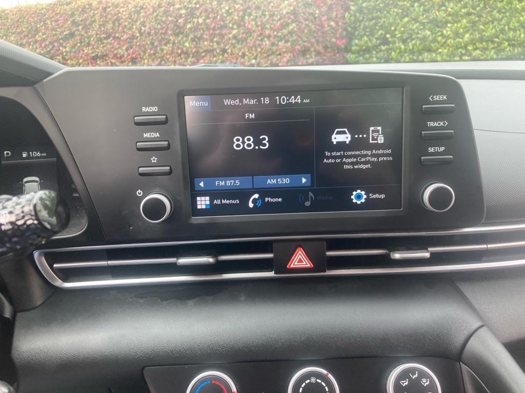 Hyundai Elantra SE 2022