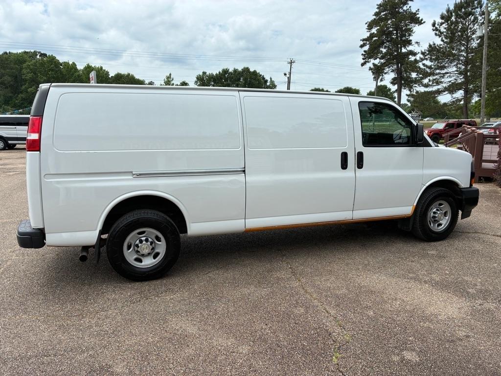 Chevrolet Express 3500 Cargo Extended 2020