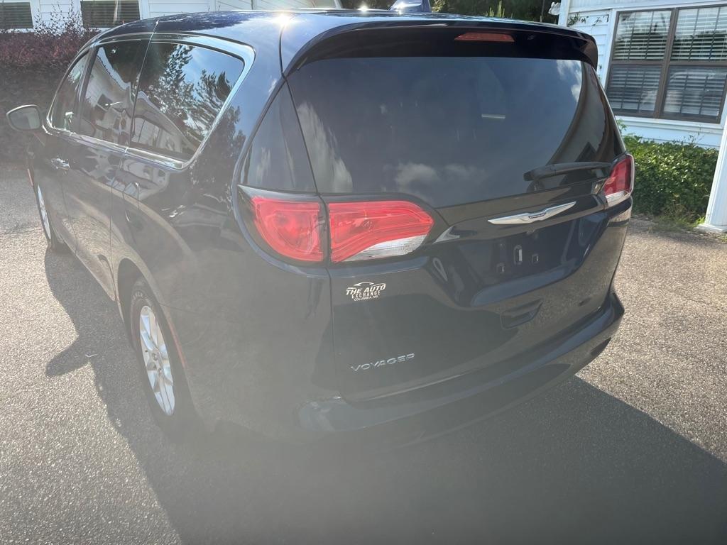 Chrysler Voyager 4dr LX V6 2020