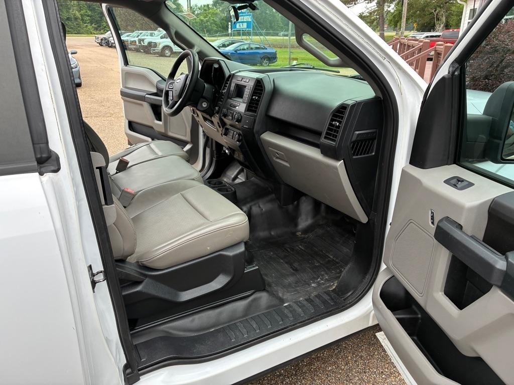 Ford F-150 4WD SuperCab 145" XL 2019