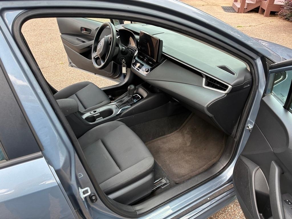 Toyota Corolla LE 2024