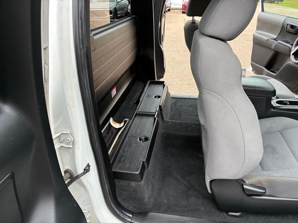 Toyota Tacoma SR Access Cab 6' Bed I4 4x2 AT (Natl) 2021