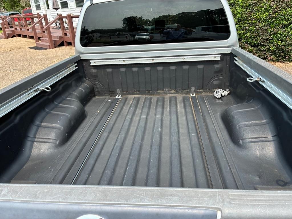 Nissan Frontier LE Crew Cab Long Bed 2WD 2007