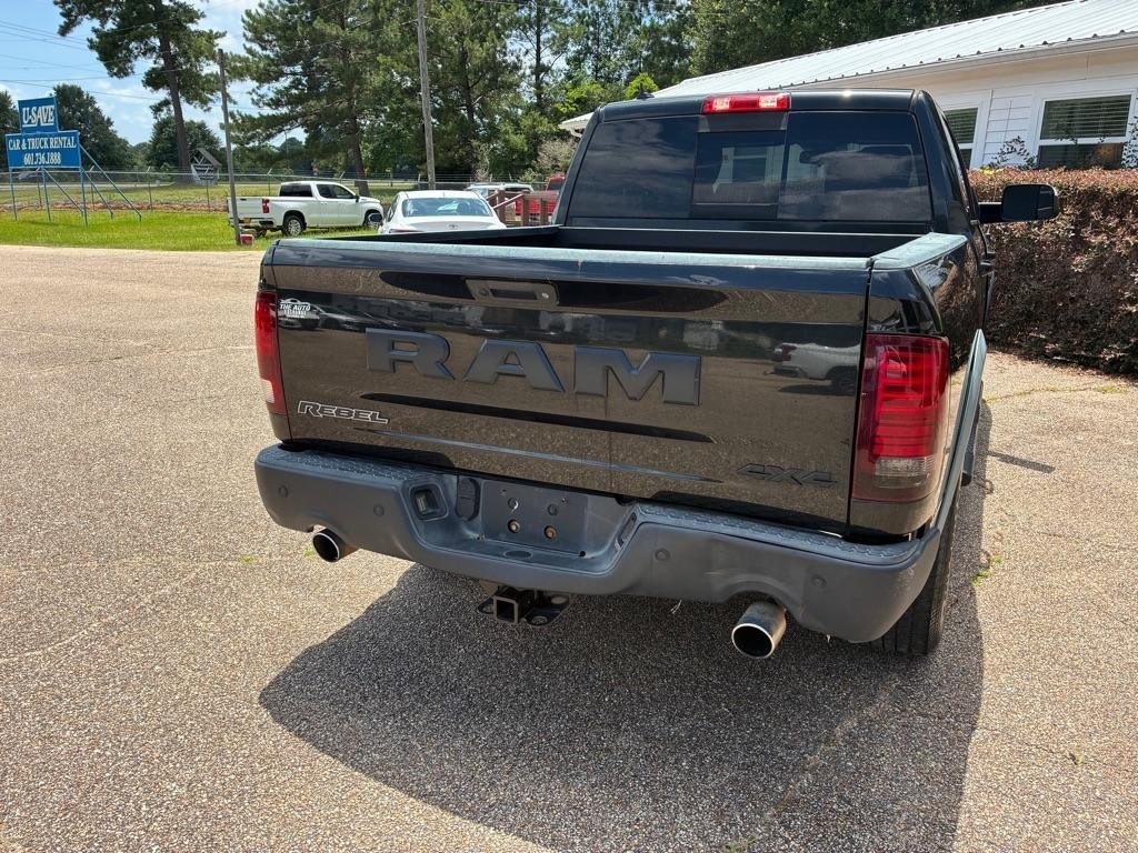 RAM 1500 Rebel Crew Cab SWB 4WD 2017