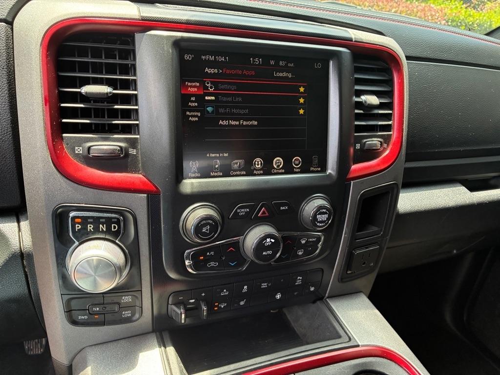 RAM 1500 Rebel Crew Cab SWB 4WD 2017