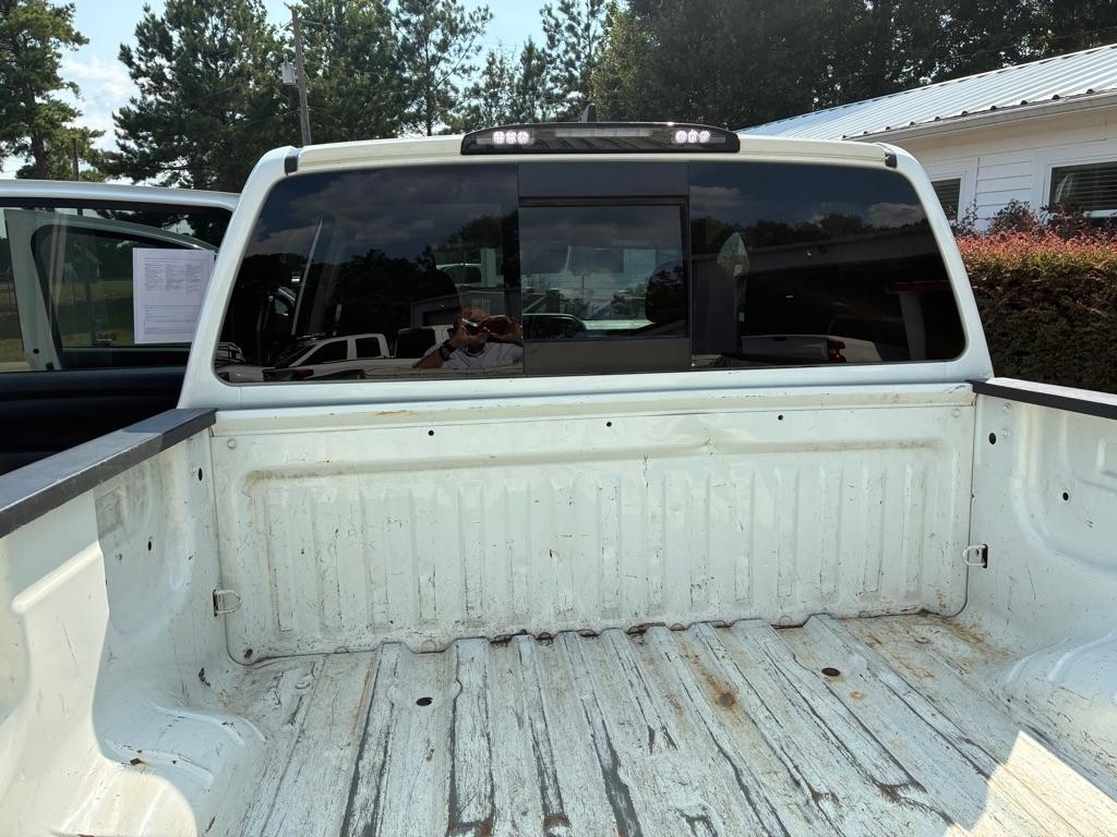 Nissan Titan SV Crew Cab 2WD 2022