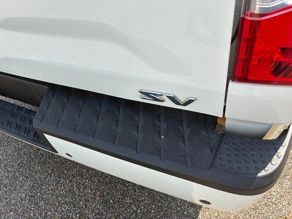 Nissan Titan SV Crew Cab 2WD 2022