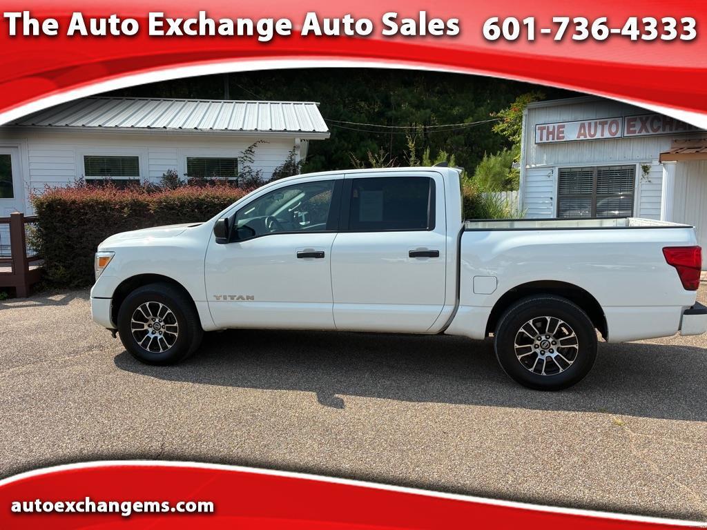 2022 Nissan Titan SV Crew Cab 2WD