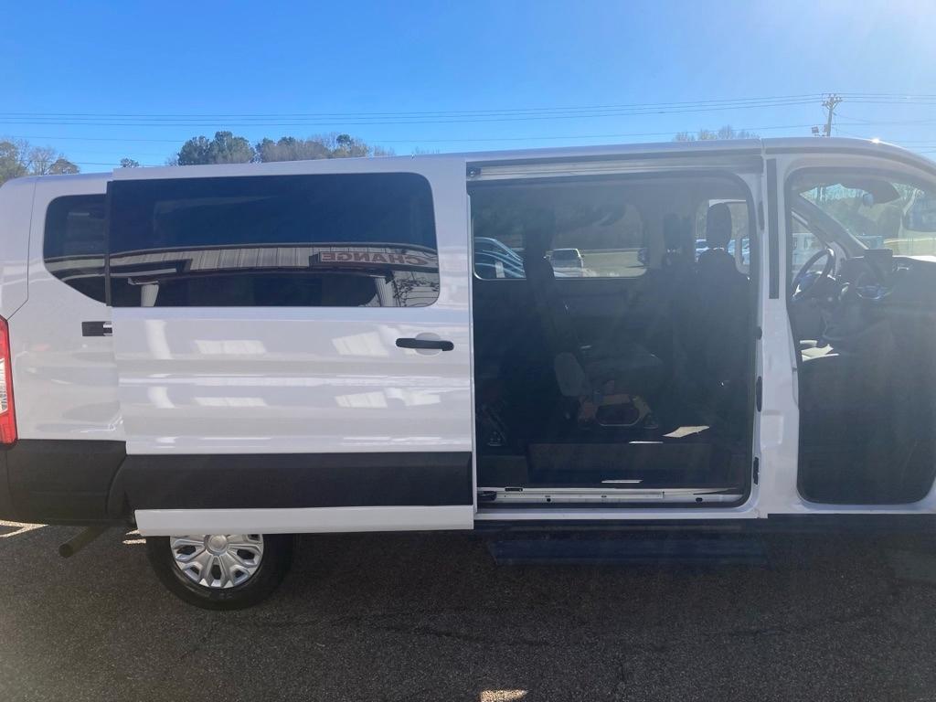 Ford Transit 350 Wagon Low Roof XL w/Sliding Pass. 148-in. WB 2023