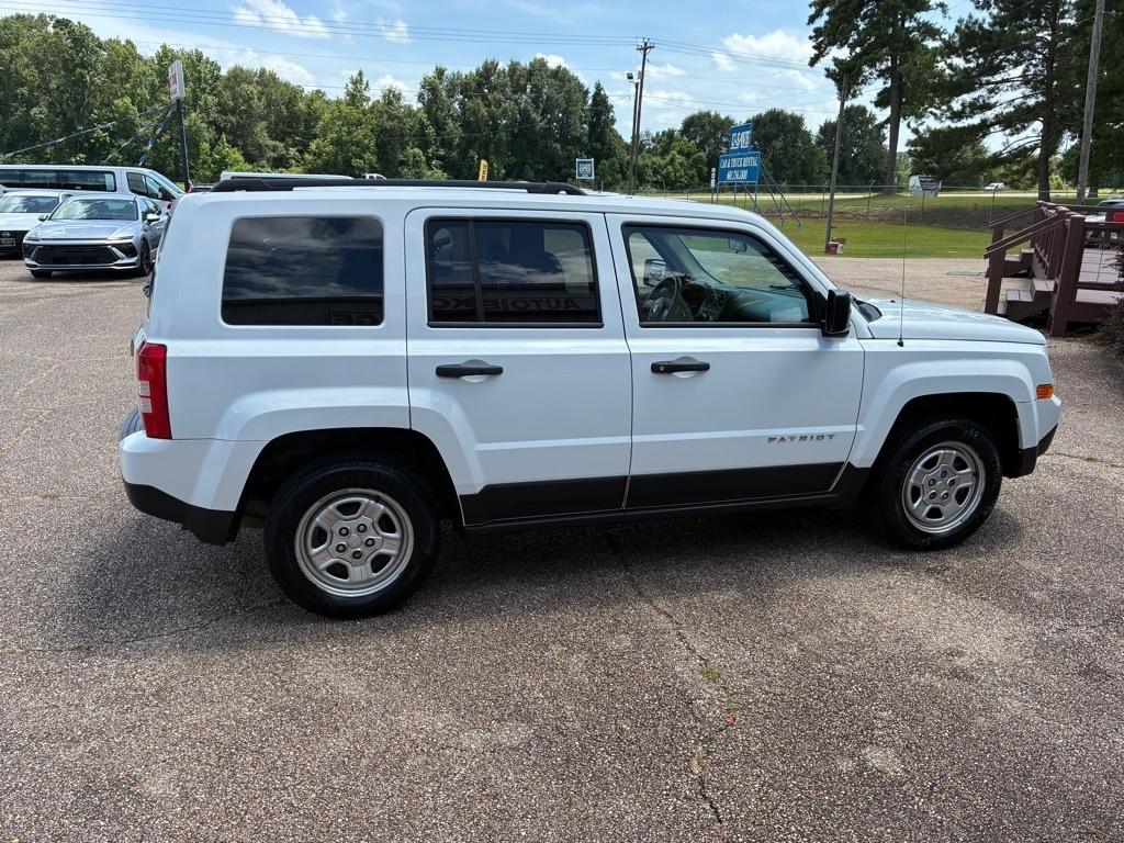 Jeep Patriot Sport 2WD 2014